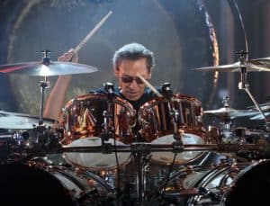 alex van halen  playing drum