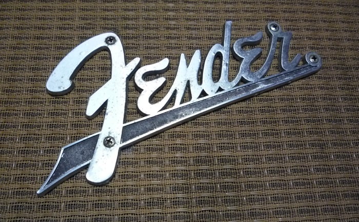 Fender amps logo