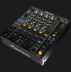 We wanted to see if this Pioneer DJM850 was really as good as people are saying it is