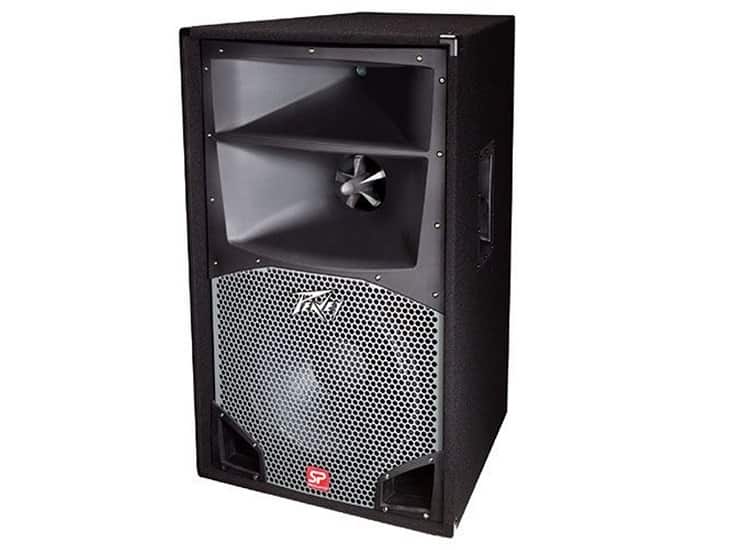 Peavey SP3 speaker comes in a very nice cabinet
