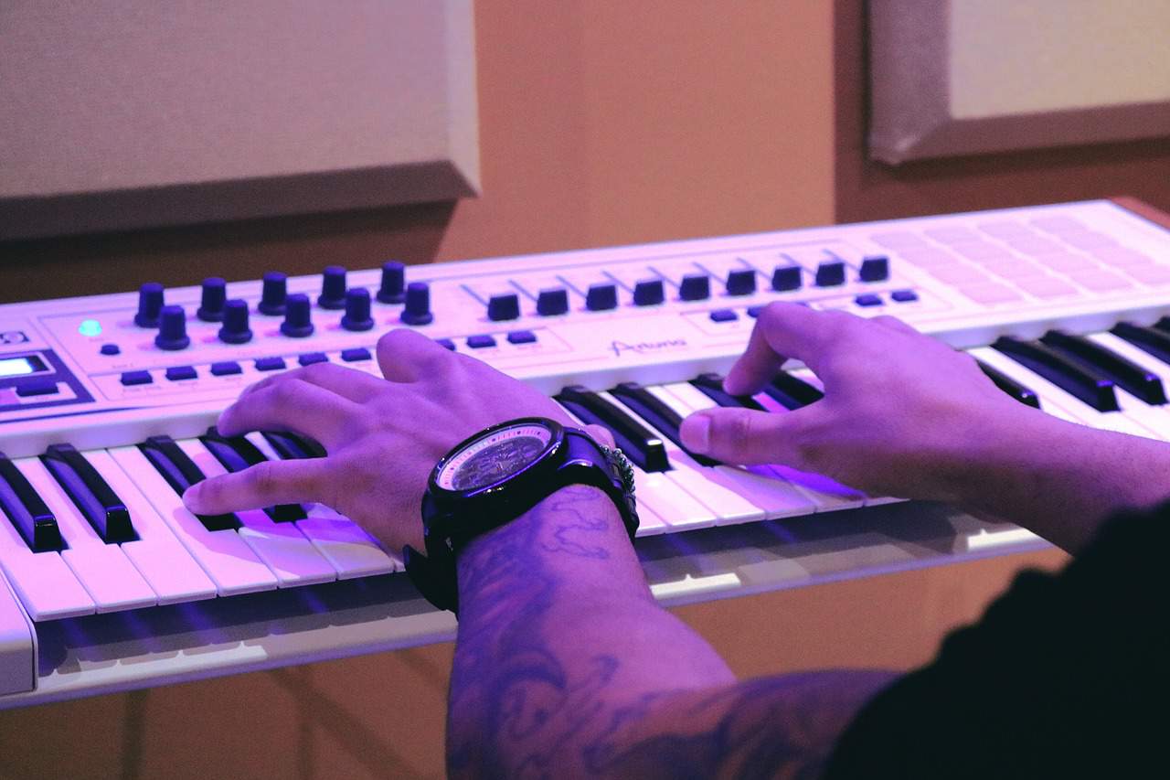 9 Best Budget Digital Pianos In Depth Reviews 9 Best Budget Digital Pianos In Depth Reviews